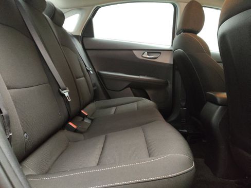 Used 2021 Kia Forte LXS FWD image 19