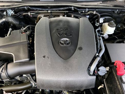 Used 2023 Toyota Tacoma TRD Sport image 32