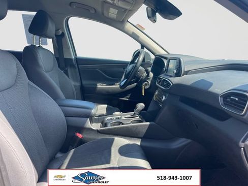 Used 2019 Hyundai Santa Fe SE FWD image 16