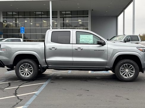 New 2026 Chevrolet Colorado LT w/ LT Convenience Package image 2