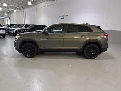 New 2026 Volkswagen Atlas Cross Sport SE AWD/4WD image 5
