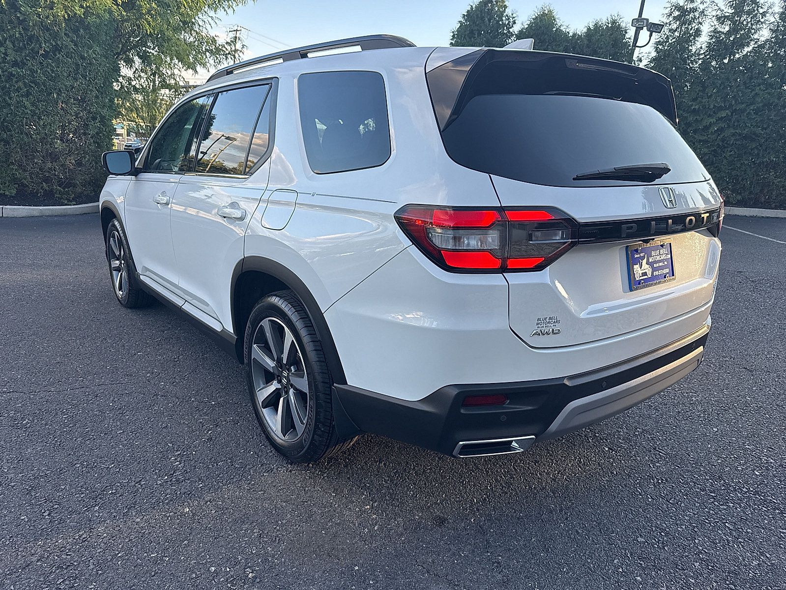 Used 2023 Honda Pilot Elite image 9