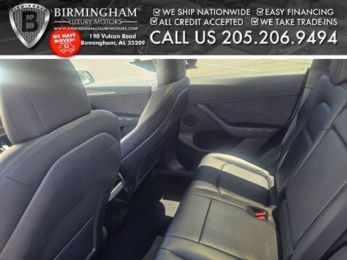Used 2022 Tesla Model Y Long Range AWD/4WD image 2