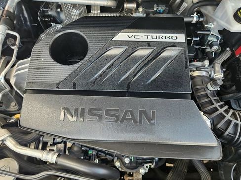 Used 2023 Nissan Rogue S AWD/4WD image 32
