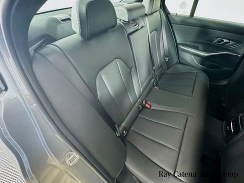 Used 2025 BMW 330i xDrive Sedan w/ Premium Package AWD/4WD image 28