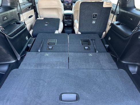 New 2025 Jeep Grand Cherokee L Limited w/ Luxury Tech Group II image 16