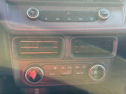 Used 2022 Ford Maverick XL w/ Equipment Group 100A Standard image 18