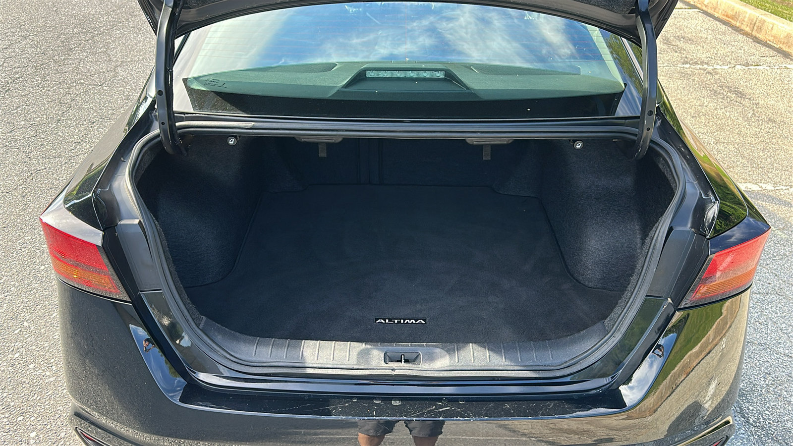 Certified 2023 Nissan Altima 2.5 S FWD image 6