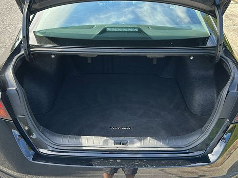 Certified 2023 Nissan Altima 2.5 S FWD image 6