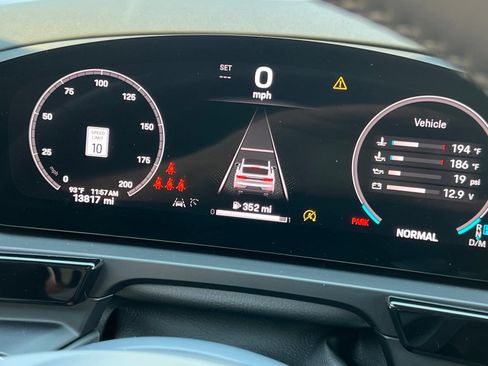 Certified 2024 Porsche Cayenne S AWD/4WD image 26