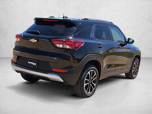 New 2026 Chevrolet TrailBlazer LT FWD image 2
