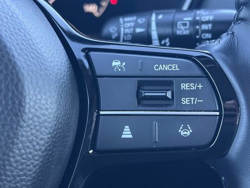 Used 2025 Honda CR-V EX-L image 10