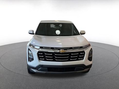 Used 2025 Chevrolet Equinox LT image 4