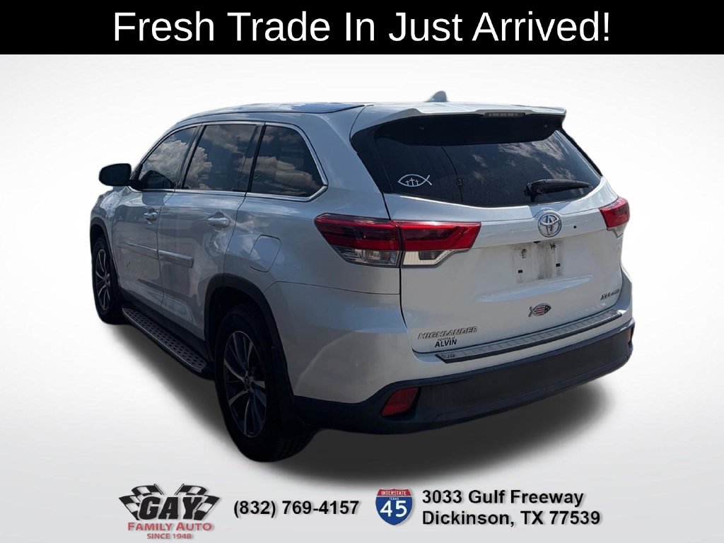 Used 2019 Toyota Highlander XLE AWD/4WD image 7