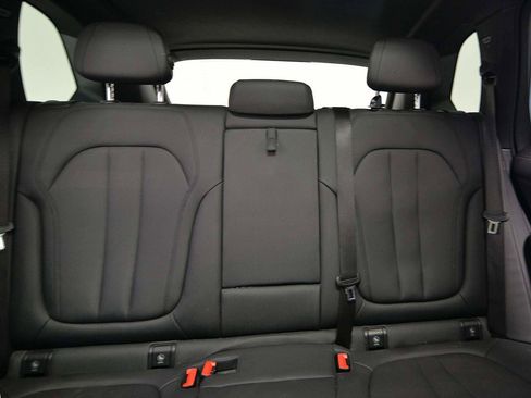 Used 2022 BMW X5 sDrive40i w/ Premium Package image 9