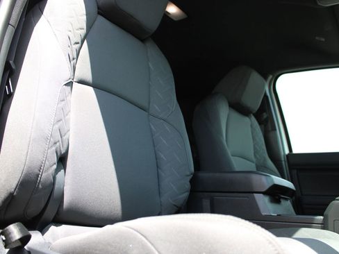 Used 2025 Toyota Tacoma SR RWD image 14
