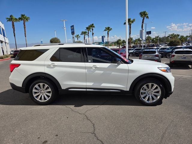 Used 2022 Ford Explorer Limited w/ Equipment Group 301A AWD/4WD image 7