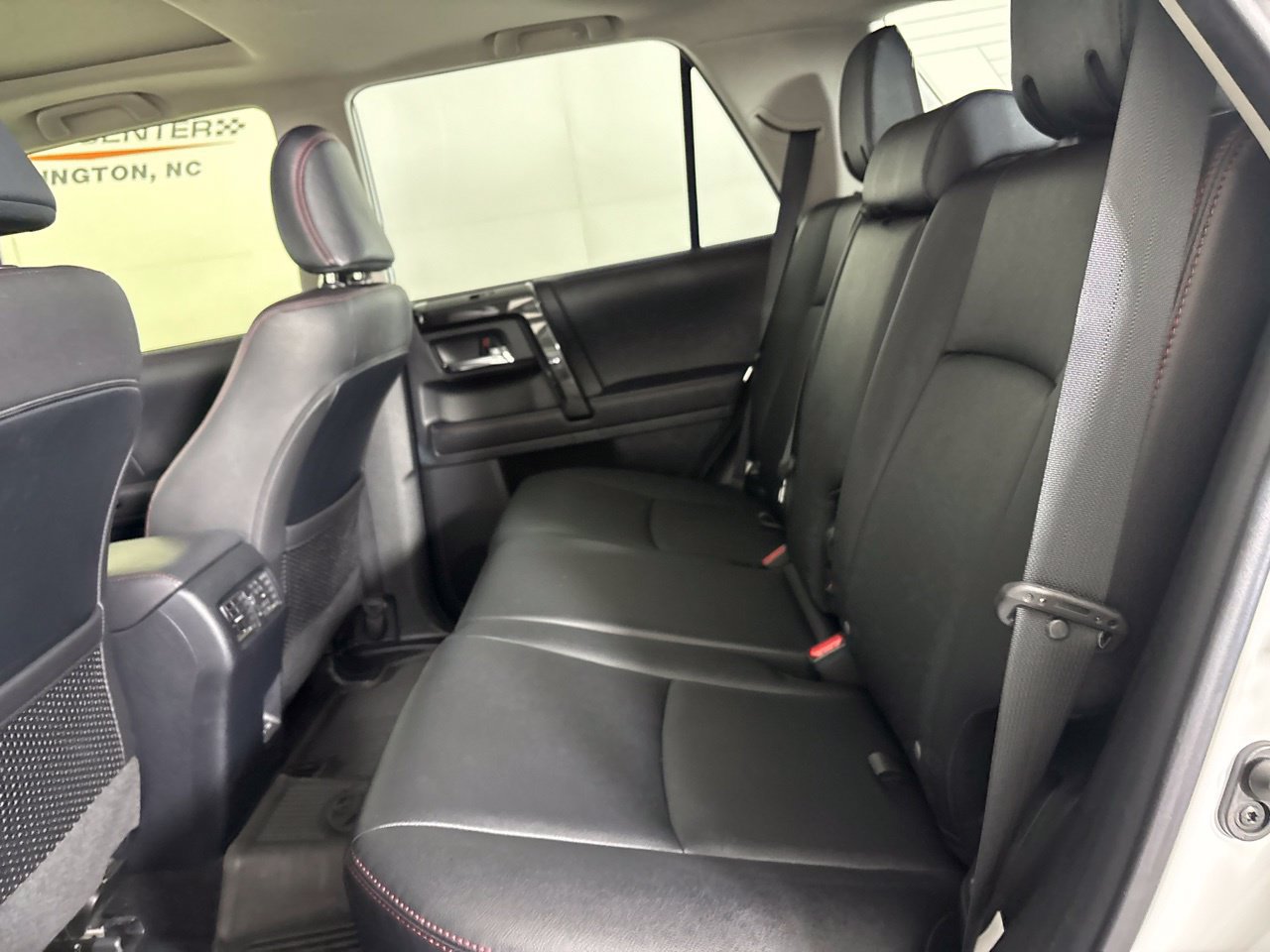 Used 2024 Toyota 4Runner TRD Off-Road Premium w/ Moonroof Package AWD/4WD image 26