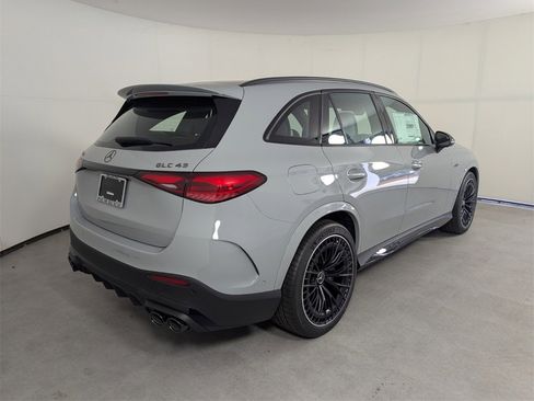New 2026 Mercedes-Benz GLC 43 AMG 4MATIC image 4