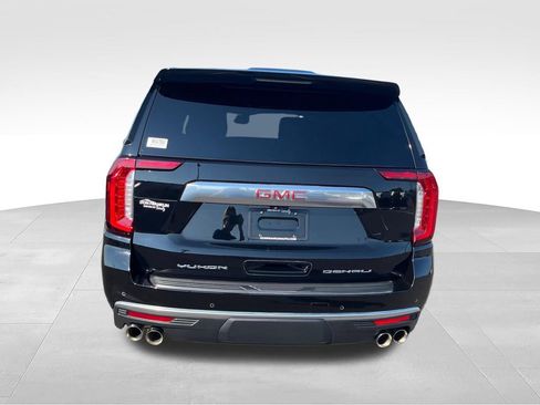 Used 2024 GMC Yukon Denali w/ Denali Reserve Package AWD/4WD image 4