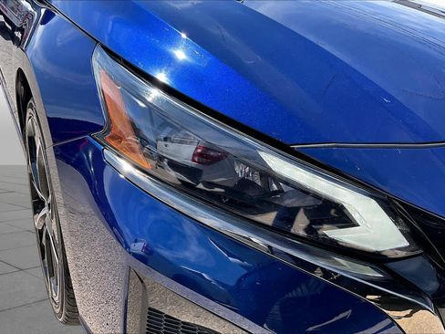 Used 2024 Nissan Altima 2.5 SR FWD image 28