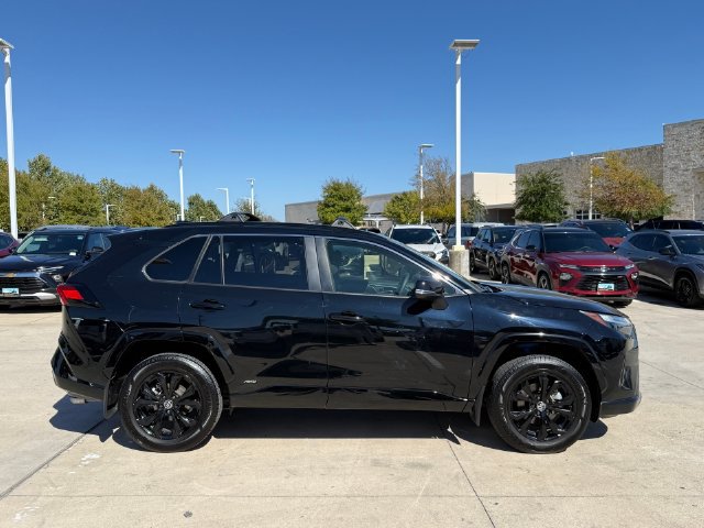 Used 2023 Toyota RAV4 SE AWD/4WD image 7