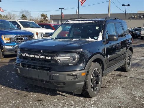 Certified 2021 Ford Bronco Sport Outer Banks w/ Outer Banks Package image 2