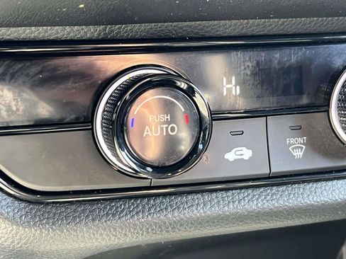 Used 2023 Honda HR-V LX image 32