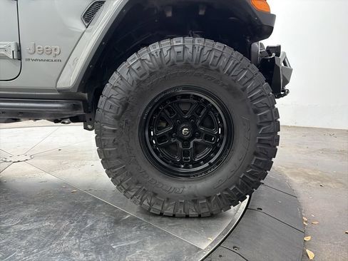 Used 2023 Jeep Wrangler Unlimited Rubicon 392 w/ Trailer Tow Package image 9