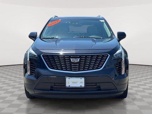 Used 2022 Cadillac XT4 Luxury w/ Cold Weather Package AWD/4WD image 2