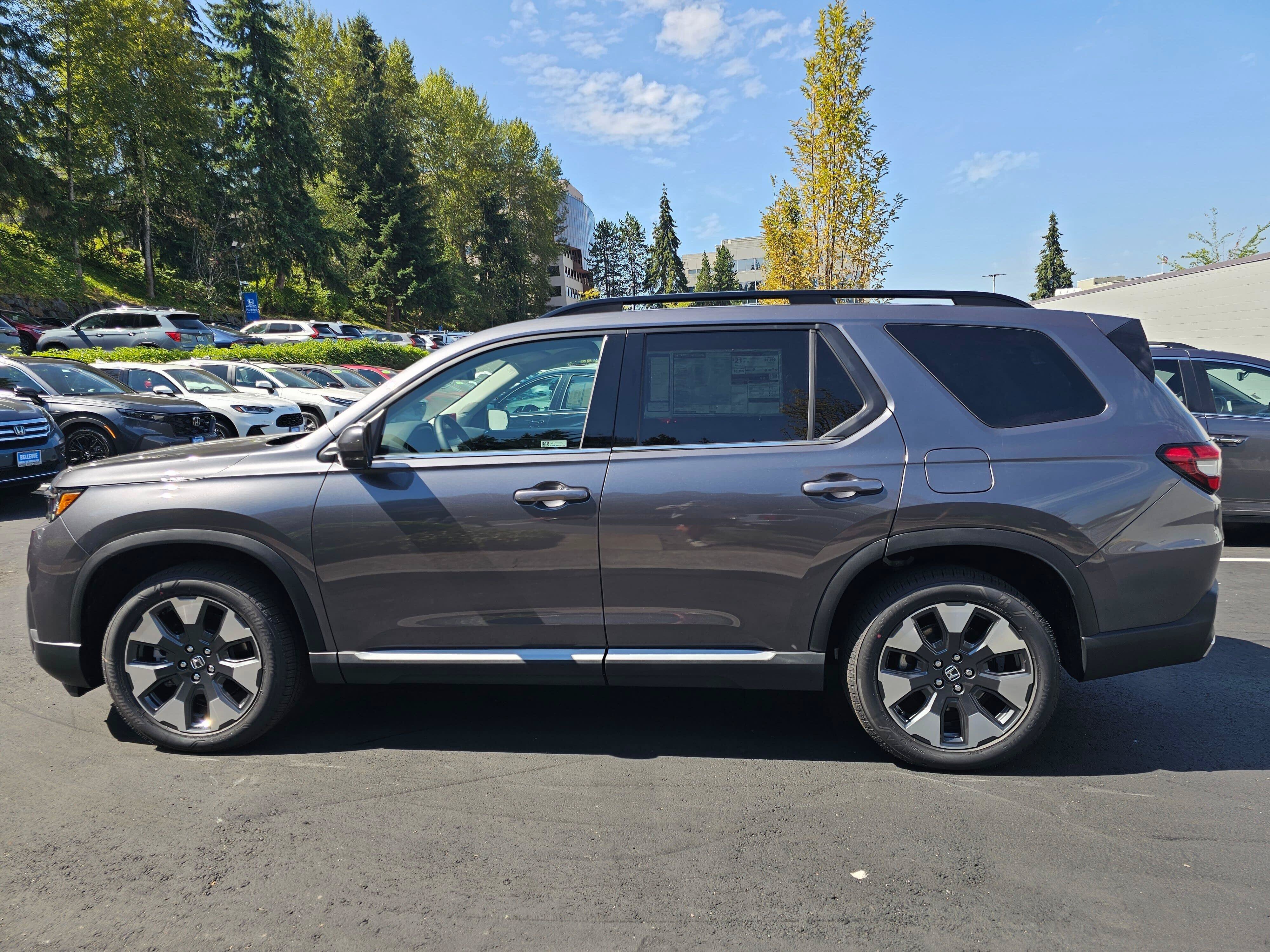 New 2026 Honda Pilot Elite image 4