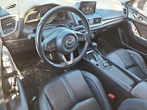 Used 2018 MAZDA MAZDA3 Touring image 10