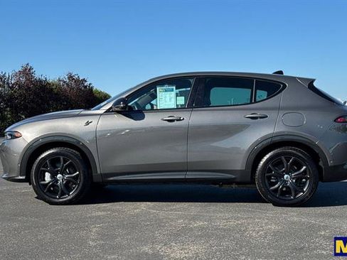 Used 2024 Dodge Hornet R/T Plus w/ Tech Pack Plus w/o Parking image 7