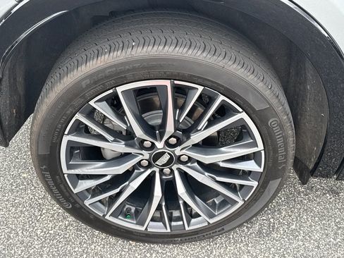 Used 2024 Cadillac XT4 Sport FWD image 17