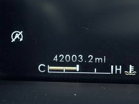 Used 2022 Lincoln Nautilus Reserve AWD/4WD image 35