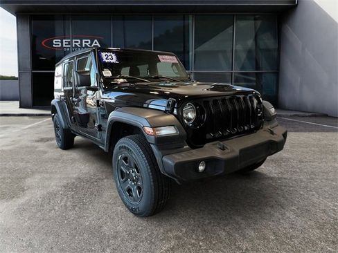 Used 2023 Jeep Wrangler Sport image 5