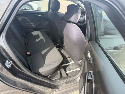 Used 2016 Ford Focus SE FWD image 20