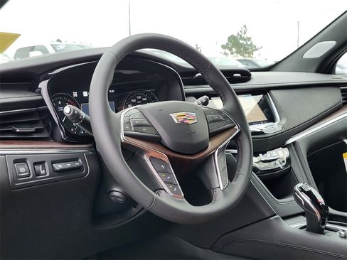 New 2025 Cadillac XT5 Premium Luxury w/ Technology Package image 17