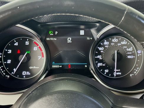 Used 2021 Alfa Romeo Stelvio Ti w/ Nero Edizione image 16