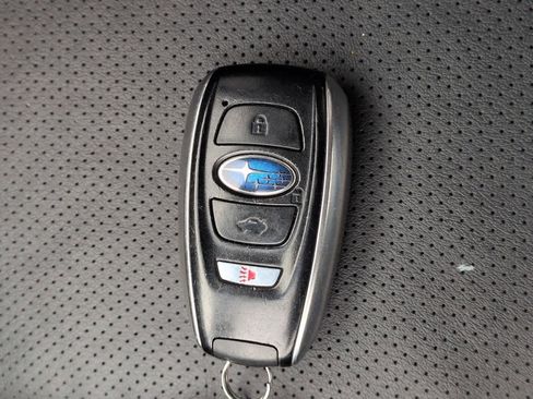 Used 2017 Subaru Outback 2.5i Limited image 38