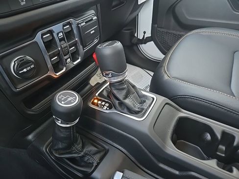 New 2026 Jeep Gladiator Sport AWD/4WD image 62