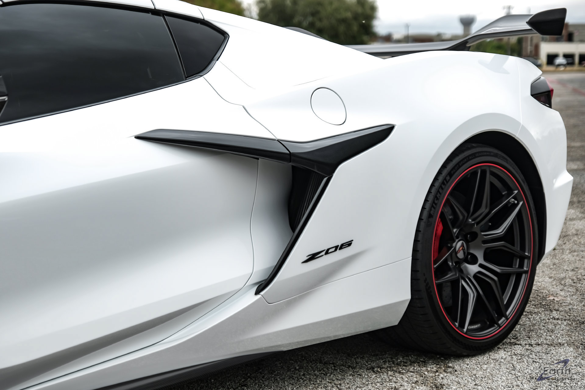 Used 2024 Chevrolet Corvette Z06 w/ Z07 Performance Package RWD image 45