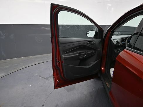 Used 2016 Ford Escape S FWD image 22