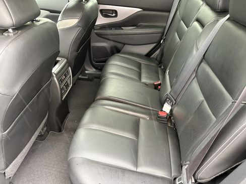 Used 2020 Nissan Murano SL w/ Moonroof Package AWD/4WD image 10