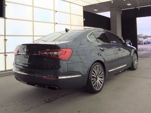 Used 2014 Kia Cadenza Premium w/ Technology Package image 2