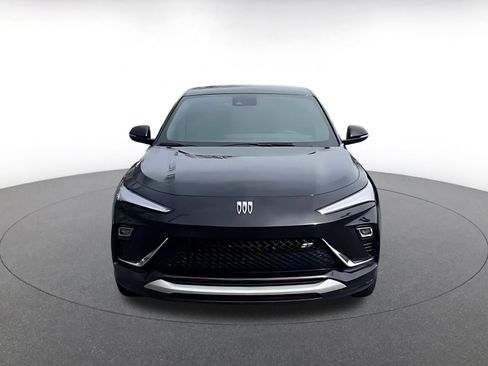 Used 2025 Buick Envista Sport Touring image 4