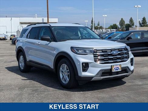 New 2026 Ford Explorer Active image 7