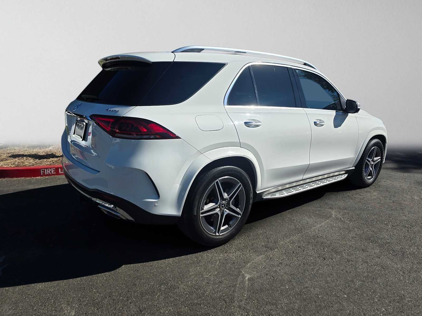 Used 2021 Mercedes-Benz GLE 450 4MATIC image 3