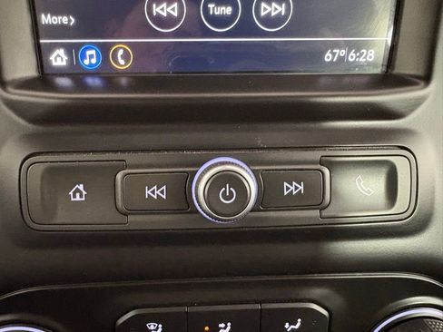 Used 2019 Chevrolet Silverado 1500 Custom Trail Boss w/ Custom Convenience Package image 25