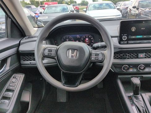 Used 2025 Honda Accord LX image 22